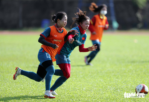 Nắng 40 độ C tại Campuchia thiêu cháy da tuyển nữ Việt Nam - Ảnh 13. Nắng 40 độ C tại Campuchia thiêu cháy da tuyển nữ Việt Nam - Ảnh 13.
