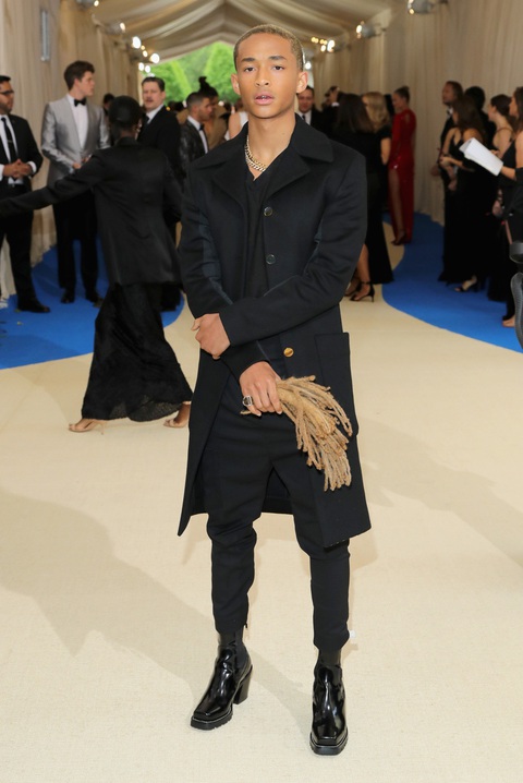 20 khoảnh khắc làm Met Gala trở thành sự kiện thảm đỏ đáng mong chờ - Ảnh 7. 20 khoảnh khắc làm Met Gala trở thành sự kiện thảm đỏ đáng mong chờ - Ảnh 7.