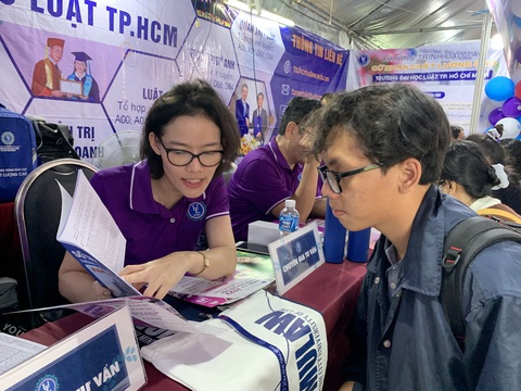 Cơ hội nào vào đại học với ưu tiên xét tuyển? - Ảnh 3. Cơ hội nào vào đại học với ưu tiên xét tuyển? - Ảnh 3.