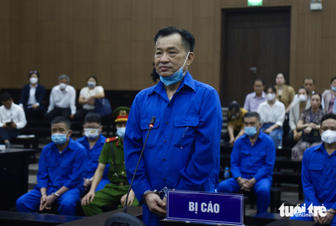Cựu chủ tịch Bình Thuận Nguyễn Ngọc Hai hầu tòa - Ảnh 2. Cựu chủ tịch Bình Thuận Nguyễn Ngọc Hai hầu tòa - Ảnh 2.