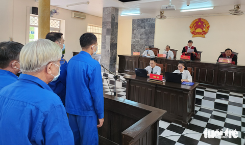 Vụ điều chuyển giám đốc công an: ‘trùm cuối’ bị phạt 22 năm tù - Ảnh 2. Vụ điều chuyển giám đốc công an: ‘trùm cuối’ bị phạt 22 năm tù - Ảnh 2.