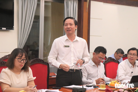 Kiến nghị TP.HCM được tách dự án bồi thường, tái định cư với dự án nhóm B - Ảnh 2. Ông Quách Hữu Thái - phó chánh án Tòa án nhân dân TP.HCM - góp ý tại buổi hội thảo - Ảnh: CẨM NƯƠNG
