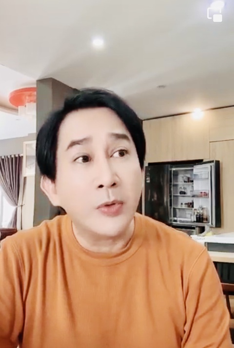 Kim Tử Long: Trách bản thân quá tin vào nhân viên tư vấn bảo hiểm - Ảnh 2. Kim Tử Long: Trách bản thân quá tin vào nhân viên tư vấn bảo hiểm - Ảnh 2.