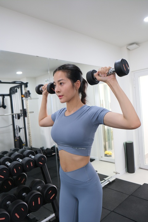 Karen Nguyễn chia sẻ bí quyết giảm 25 ký, giữ vòng eo 60cm sau sinh - Ảnh 4. Karen Nguyễn chia sẻ bí quyết giảm 25 ký, giữ vòng eo 60cm sau sinh - Ảnh 4.