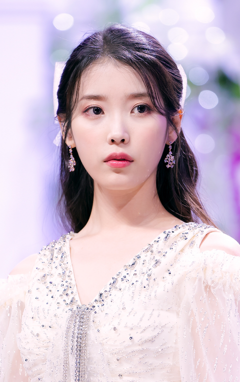 IU bị tố đạo 6 ca khúc, có im lặng như mọi lần? - Ảnh 2. IU bị tố đạo 6 ca khúc, có im lặng như mọi lần? - Ảnh 2.