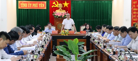 Phú Yên: Thay thế cán bộ lãnh đạo không tạo chuyển biến về cải cách hành chính - Ảnh 1. Phú Yên: Thay thế cán bộ lãnh đạo không tạo chuyển biến về cải cách hành chính - Ảnh 1.