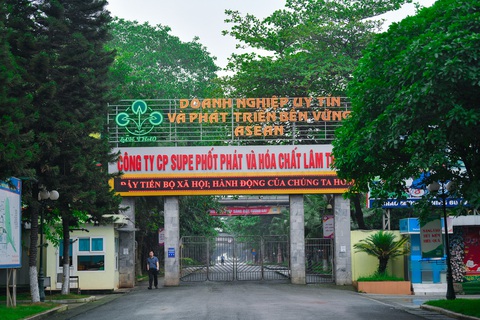 Hiệu quả từ Tem thông minh trên bao bì sản phẩm phân bón Lâm Thao - Ảnh 1. Công ty cổ phần Supe phốt phát và Hóa chất Lâm Thao - Ảnh: NAM TRẦN
