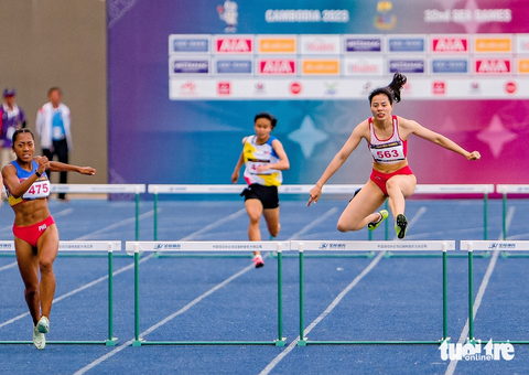 Các cô gái tỏa sáng, điền kinh giành 10 huy chương vàng SEA Games 32 - Ảnh 1. Các cô gái tỏa sáng, điền kinh giành 10 huy chương vàng SEA Games 32 - Ảnh 1.
