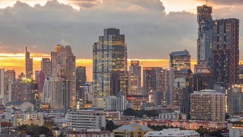 Bloomberg: Giá bất động sản cao cấp giảm lần đầu tiên kể từ năm 2009 - Ảnh 1. Bloomberg: Giá bất động sản cao cấp giảm lần đầu tiên kể từ năm 2009 - Ảnh 1.
