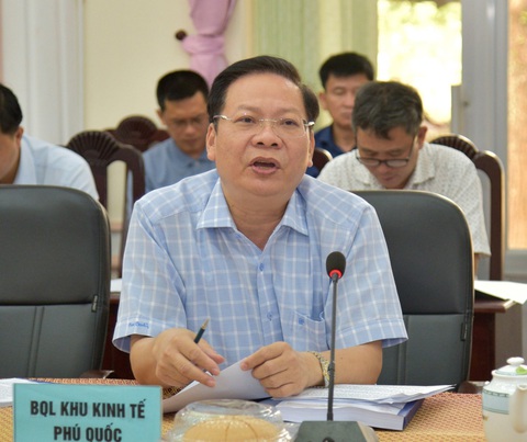 Đề nghị kỷ luật trưởng Ban quản lý Khu kinh tế Phú Quốc - Ảnh 1. Đề nghị kỷ luật trưởng Ban quản lý Khu kinh tế Phú Quốc - Ảnh 1.