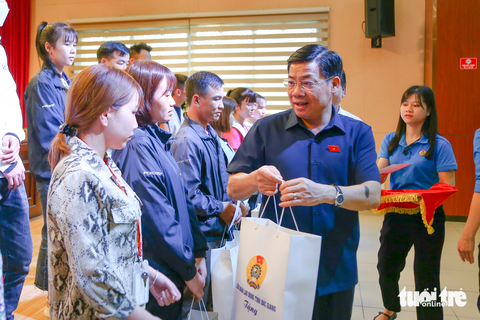 ‘Chiều’ doanh nghiệp để giữ việc làm cho hàng chục ngàn lao động - Ảnh 3. ‘Chiều’ doanh nghiệp để giữ việc làm cho hàng chục ngàn lao động - Ảnh 3.