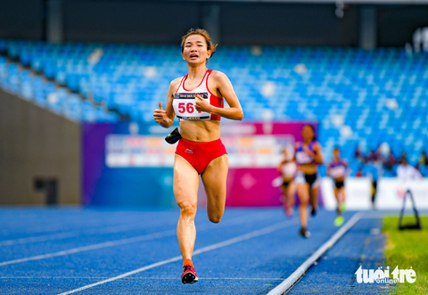 Nguyễn Thị Oanh giành huy chương vàng thứ 4 SEA Games 32 tặng sinh nhật thầy Sỹ - Ảnh 3. Nguyễn Thị Oanh giành huy chương vàng thứ 4 SEA Games 32 tặng sinh nhật thầy Sỹ - Ảnh 3.