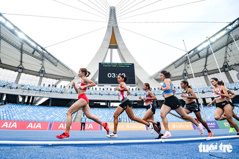 Nguyễn Thị Oanh giành huy chương vàng thứ 4 SEA Games 32 tặng sinh nhật thầy Sỹ - Ảnh 4. Nguyễn Thị Oanh giành huy chương vàng thứ 4 SEA Games 32 tặng sinh nhật thầy Sỹ - Ảnh 4.