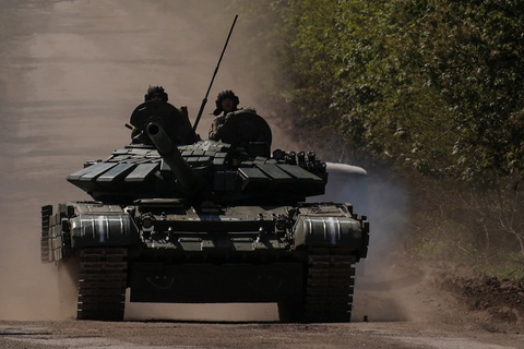 Nga: Ukraine điều 1.000 quân và 40 xe tăng, nhưng bị đẩy lùi - Ảnh 1. Nga: Ukraine điều 1.000 quân và 40 xe tăng, nhưng bị đẩy lùi - Ảnh 1.