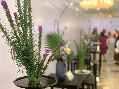 Giáo sư Nhật Bản đến Việt Nam hướng dẫn cắm hoa - Ảnh 6. Giáo sư Nhật Bản đến Việt Nam hướng dẫn cắm hoa - Ảnh 6.