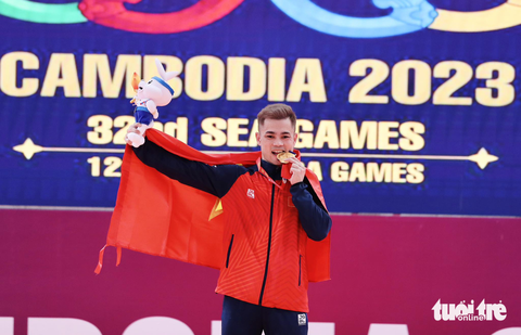 Trọng tài bắt lỗi, Lại Gia Thành bỏ lỡ cơ hội phá kỷ lục SEA Games môn cử tạ - Ảnh 3. Trọng tài bắt lỗi, Lại Gia Thành bỏ lỡ cơ hội phá kỷ lục SEA Games môn cử tạ - Ảnh 3.