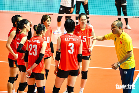 Thót tim trận gặp Indonesia, bóng chuyền nữ Việt Nam vào chung kết SEA Games 32 - Ảnh 5. Thót tim trận gặp Indonesia, bóng chuyền nữ Việt Nam vào chung kết SEA Games 32 - Ảnh 5.