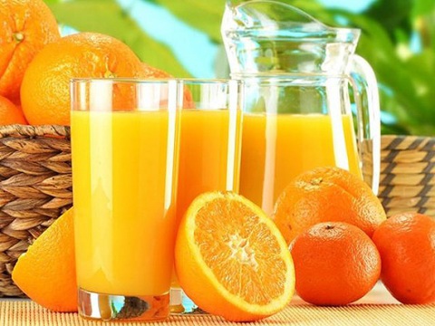 Nước cam là thức uống bổ dưỡng được nhiều người yêu thích - Ảnh minh họa Nước cam là thức uống bổ dưỡng được nhiều người yêu thích - Ảnh minh họa