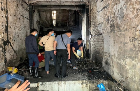 Cháy nhà 4 bà cháu tử vong: Lửa bùng phát quá nhanh, chúng tôi bất lực - Ảnh 2. Cháy nhà 4 bà cháu tử vong: Lửa bùng phát quá nhanh, chúng tôi bất lực - Ảnh 2.