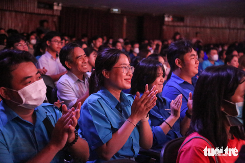 Nguyễn Thị Oanh: Nhiều đồng đội rất giỏi, tôi chỉ may mắn hơn mà thôi - Ảnh 11. Nguyễn Thị Oanh: Nhiều đồng đội rất giỏi, tôi chỉ may mắn hơn mà thôi - Ảnh 11.