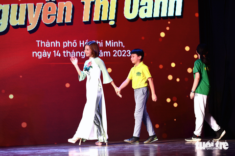 Nguyễn Thị Oanh: Nhiều đồng đội rất giỏi, tôi chỉ may mắn hơn mà thôi - Ảnh 7. Nguyễn Thị Oanh: Nhiều đồng đội rất giỏi, tôi chỉ may mắn hơn mà thôi - Ảnh 7.