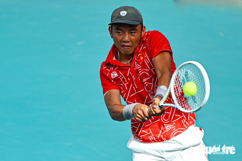 Vì sao Lý Hoàng Nam ói trên sân rồi mất HCV SEA Games? - Ảnh 1. Vì sao Lý Hoàng Nam ói trên sân rồi mất HCV SEA Games? - Ảnh 1.