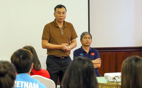 Động viên tuyển nữ Việt Nam trước trận chung kết SEA Games 32 - Ảnh 1. Động viên tuyển nữ Việt Nam trước trận chung kết SEA Games 32 - Ảnh 1.