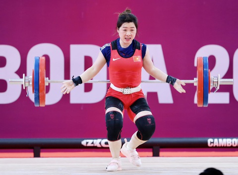 SEA Games ngày 14-5: taekwondo mang về cho Việt Nam tấm HCV thứ 100 - Ảnh 4. Hoàng Thị Duyên không thể bảo vệ thành công HCV - Ảnh: N.K