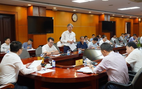 Nguy cơ thiếu 5.000MW, bộ trưởng nói sẽ xử lý trách nhiệm nếu thiếu điện - Ảnh 1. Nguy cơ thiếu 5.000MW, bộ trưởng nói sẽ xử lý trách nhiệm nếu thiếu điện - Ảnh 1.