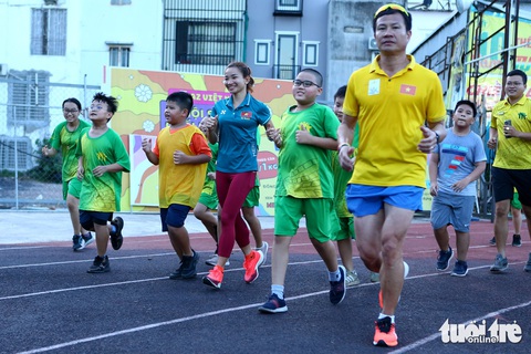 Nguyễn Thị Oanh trở lại tập luyện ngay sau SEA Games 32 - Ảnh 4. Nguyễn Thị Oanh trở lại tập luyện ngay sau SEA Games 32 - Ảnh 4.