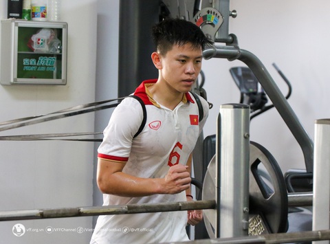 U22 Việt Nam tập gym trong trầm lắng - Ảnh 2. U22 Việt Nam tập gym trong trầm lắng - Ảnh 2.
