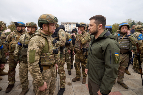 Ukraine phấn chấn với thành công bước đầu ở Bakhmut - Ảnh 1. Ukraine phấn chấn với thành công bước đầu ở Bakhmut - Ảnh 1.
