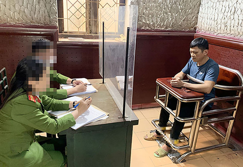 Đề xuất trang bị ghế thẩm vấn cho nghi phạm đặc biệt - Ảnh 1. Đề xuất trang bị ghế thẩm vấn cho nghi phạm đặc biệt - Ảnh 1.