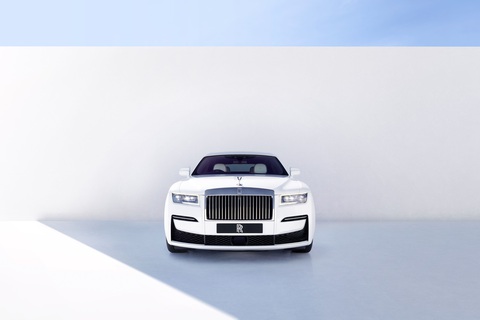 Xe Rolls-Royce im lặng như tờ, người lái mất phương hướng - Ảnh 5. Xe Rolls-Royce im lặng như tờ, người lái mất phương hướng - Ảnh 5.