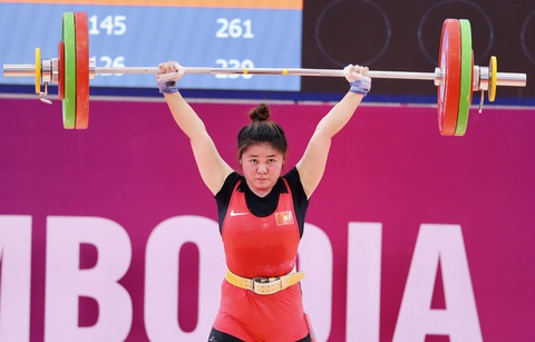 SEA Games ngày 15-5: Chờ vàng từ các môn võ - Ảnh 3. Thu Uyên đã mang về cho Việt Nam tấm huy chương đầu tiên trong ngày 15-5 - Ảnh: N.K