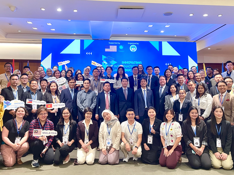 75 thủ lĩnh trẻ Đông Nam Á gặp tại Việt Nam bàn đổi mới giáo dục - Ảnh 1. 75 thủ lĩnh trẻ Đông Nam Á gặp tại Việt Nam bàn đổi mới giáo dục - Ảnh 1.