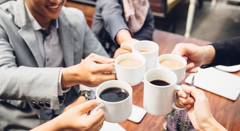 Quá lạm dụng cà phê, bạn có thể phải đối mặt ung thư dạ dày - Ảnh 1. Quá lạm dụng cà phê, bạn có thể phải đối mặt ung thư dạ dày - Ảnh 1.