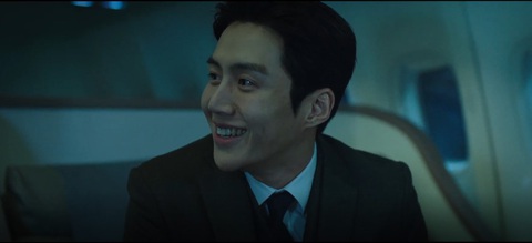 Quý công tử Kim Seon Ho được ví như Joker bản Hàn - Ảnh 1. Quý công tử Kim Seon Ho được ví như Joker bản Hàn - Ảnh 1.