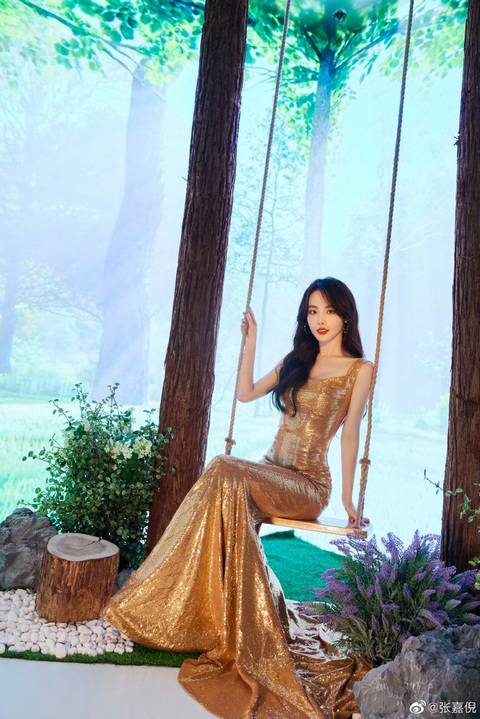 Tham gia Đạp gió 2023, Trương Gia Nghê bị soi chuyện quần quần áo áo - Ảnh 1. Tham gia Đạp gió 2023, Trương Gia Nghê bị soi chuyện quần quần áo áo - Ảnh 1.