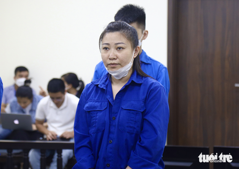 Bác kháng cáo của cựu đại úy Lê Thị Hiền, tuyên y án 7 năm tù - Ảnh 1. Bác kháng cáo của cựu đại úy Lê Thị Hiền, tuyên y án 7 năm tù - Ảnh 1.