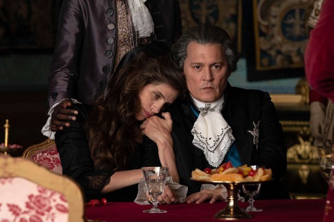 Phim của Johnny Depp ở Cannes bị chê đáng thất vọng, buồn ngủ - Ảnh 3. Phim của Johnny Depp ở Cannes bị chê đáng thất vọng, buồn ngủ - Ảnh 3.