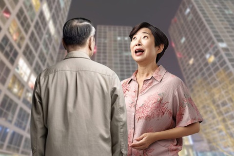 Ông chồng giàu ngầm giấu vợ quỹ đen suốt 20 năm - Ảnh 1. Ông chồng giàu ngầm giấu vợ quỹ đen suốt 20 năm - Ảnh 1.
