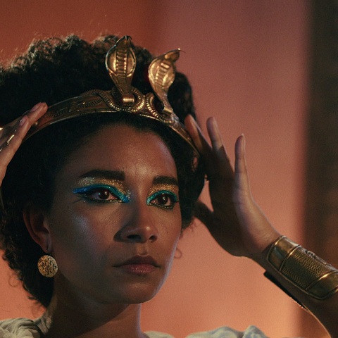 Phim Queen Cleopatra bị ném cà chua thối nhiều kỷ lục - Ảnh 1. Phim Queen Cleopatra bị ném cà chua thối nhiều kỷ lục - Ảnh 1.