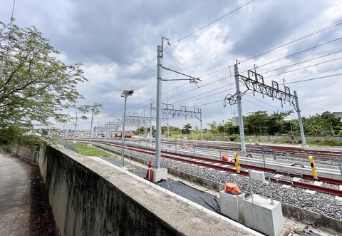 Tăng cường thêm nhân viên trực đêm, chó nghiệp vụ tuần tra metro số 1 - Ảnh 1. Tăng cường thêm nhân viên trực đêm, chó nghiệp vụ tuần tra metro số 1 - Ảnh 1.