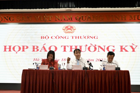 Lọc hóa dầu Nghi Sơn trục trặc, thứ trưởng nói chúng tôi mất ăn mất ngủ - Ảnh 1. Lọc hóa dầu Nghi Sơn trục trặc, thứ trưởng nói chúng tôi mất ăn mất ngủ - Ảnh 1.