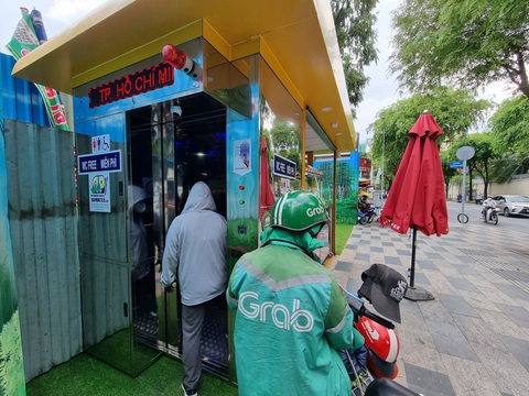 Chờ nghị quyết gỡ vướng cho nhu cầu đô thị TP.HCM - Ảnh 1. Nhà vệ sinh công cộng tại TP.HCM