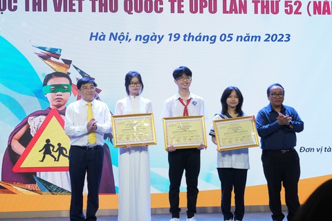 Tác phẩm đoạt giải nhất quốc gia cuộc thi Viết thư quốc tế UPU lần thứ 52 viết gì? - Ảnh 2. Tác phẩm đoạt giải nhất quốc gia cuộc thi Viết thư quốc tế UPU lần thứ 52 viết gì? - Ảnh 2.