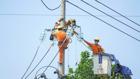 Điện lực Đà Nẵng kêu gọi người dân chung tay sử dụng điện tiết kiệm - Ảnh 3. Điện lực Đà Nẵng kêu gọi người dân chung tay sử dụng điện tiết kiệm - Ảnh 3.