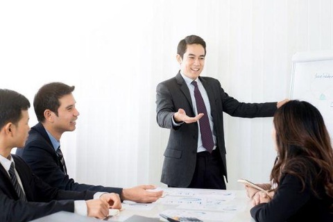Sales Representative và những thông tin, yêu cầu tuyển dụng cần biết - Ảnh 5. Giám đốc kinh doanh là "đầu não" của bộ phận bán hàng trong công ty – Nguồn: Internet