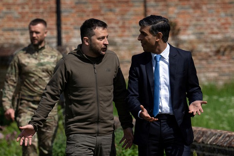 Tổng thống Zelensky sẽ đích thân dự họp G7? - Ảnh 1. Tổng thống Zelensky sẽ đích thân dự họp G7? - Ảnh 1.